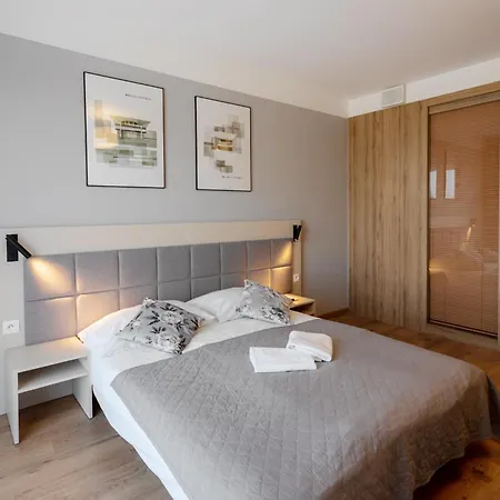 Self Check-in * ワルシャワ