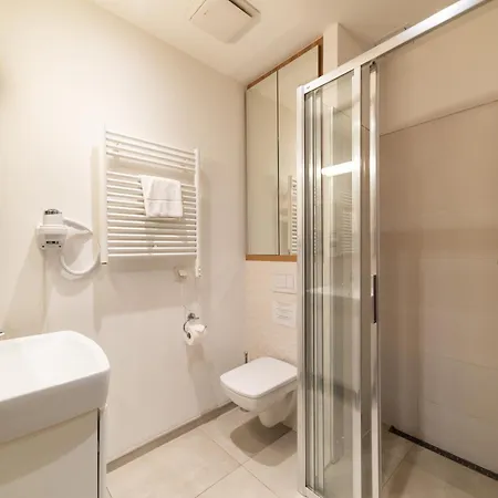 Self Check-in Hostel Warschau